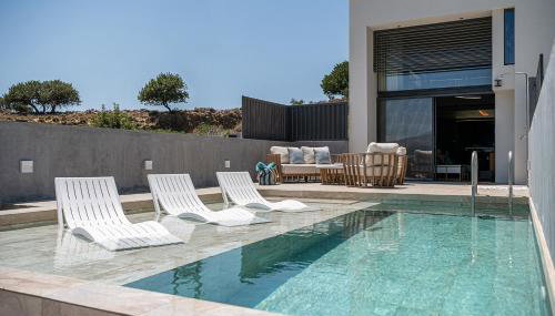 Nature's Den - Photo 3, sunbed, towels, Shower