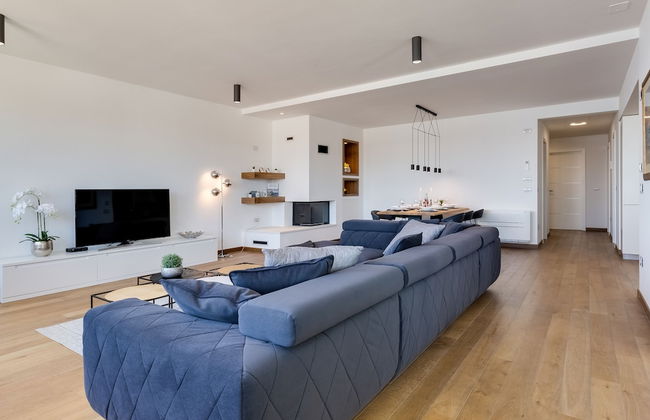 Shell Luxury Residences - Photo 35