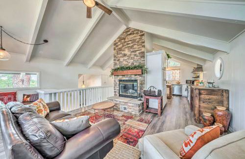 Unique and Modern Alto Home with Private Hot Tub! - Foto 1