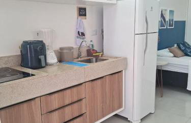 FLAT ENCANTADOR A UM PASSO DA PRAIA - Foto 61