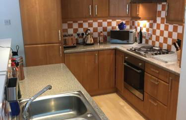 Holyrood Park Apartment - Photo 14