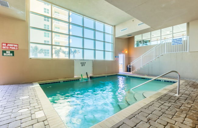 Crystal Shores West Condos by Hosteeva - Foto 21