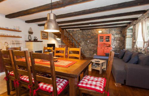 Captain's Villa with Swimming Pool - Photo 24