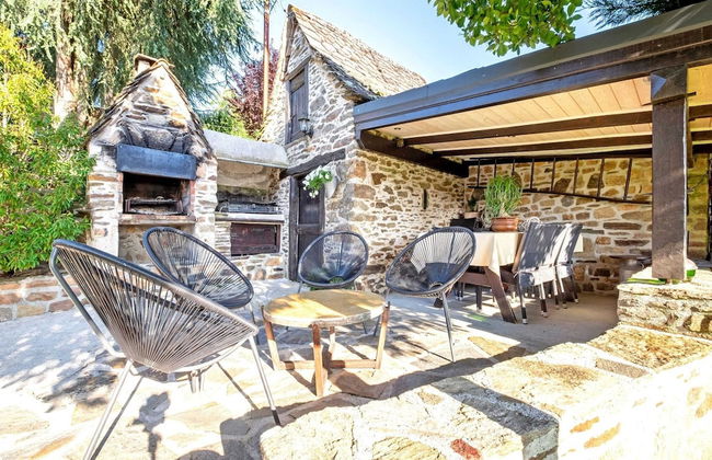 Stone House With Pool and Garden - Photo 1