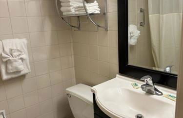 Treasure Island Beach Club 727-360-7096 - Foto 14