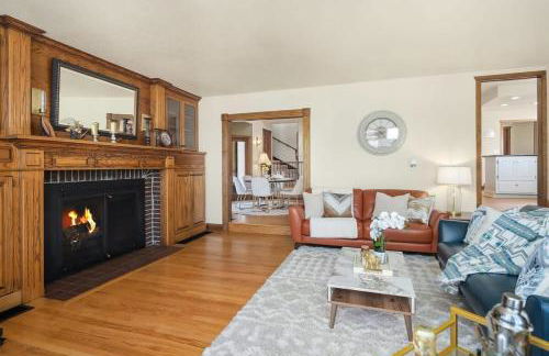 European White Castle on Lake Desire Private Dock - Foto 13