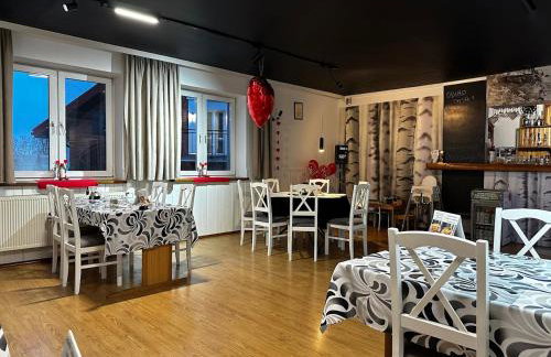 La Familia TYBURA - Foto 2