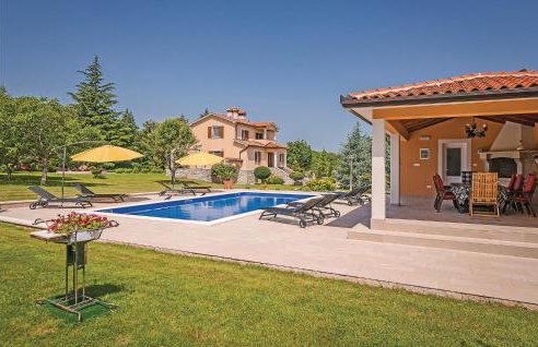 5 Bedroom Beautiful Home In Labin - Photo 6