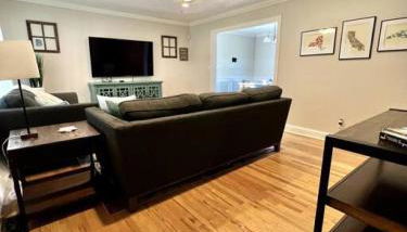 Talladega Nights to nearby Nascar ZMax CLT - Foto 2