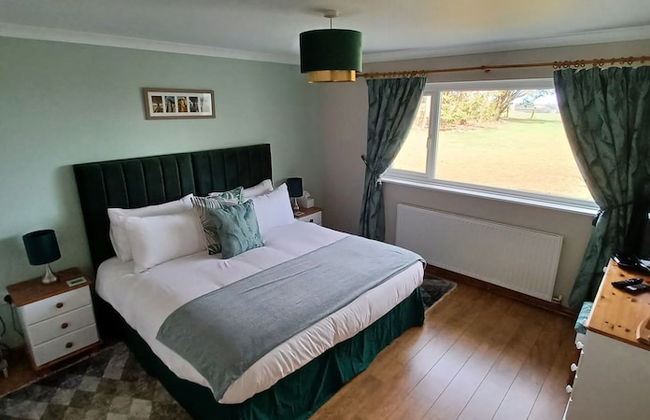 Relax With Amazing Views! 1-bed Studio in Tegryn - Foto 4