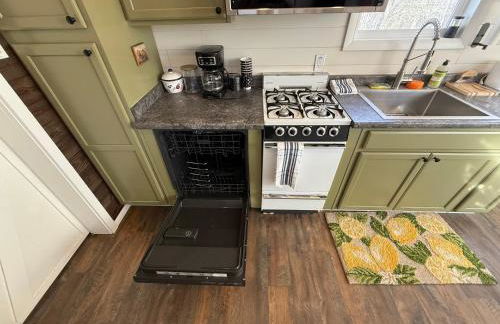 Tiny Home at Bear Mountain -Only 25 Min from Anchorage, Great Central location-Cute & Comfortable - Foto 27