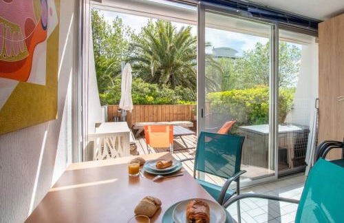 Le Murmure du Palmier * Mer à 2 min * Parking Privé * Terrasse - Foto 7