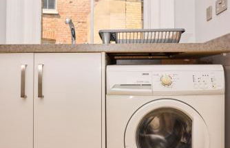 The Corner by the Castle - Photo 16