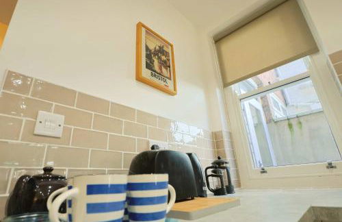 Hotwells spacious flat sleeps three - Foto 13