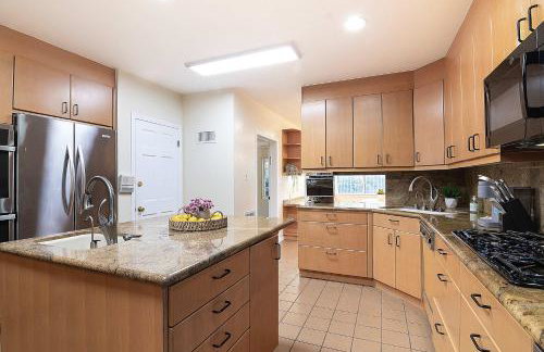 Spacious 4BR Spanish Villa In Hancock Park - Foto 23