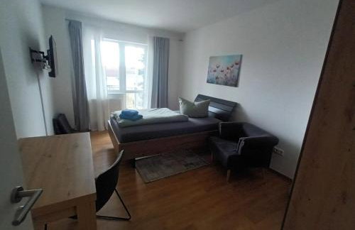 Schöne Wohnung mit WLAN und Balkon in Magdeburg Salbke - Foto 1