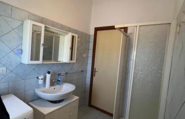 Cerulean Harbour HOUSE - WiFi, AC, 5 minutes from the Beach, Terrace, Air Conditioning - Foto 16