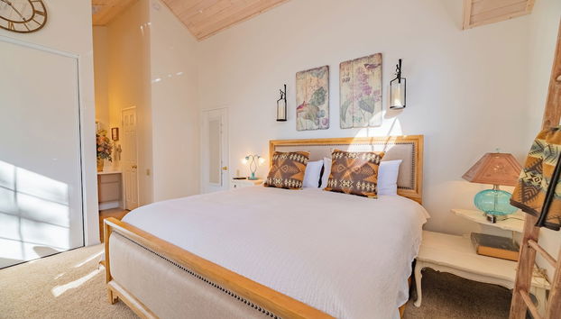 Junipine Lakefront Condo - Foto 4, Habitación