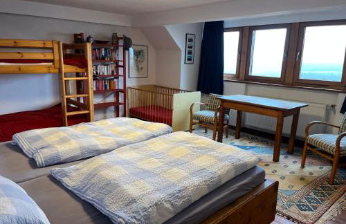 Eifel Landhaus Panoramablick unter der Burg Olbrück mit Sauna Hottub großer Terrasse und Garten Ideal für Familien - Foto 11