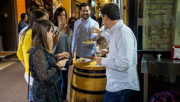 Soirée visite à pied traditionnelle de tapas dans le vieux centre de Saragosse - Photo 3