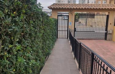 Modern Apartment Near The Beach - Foto 2