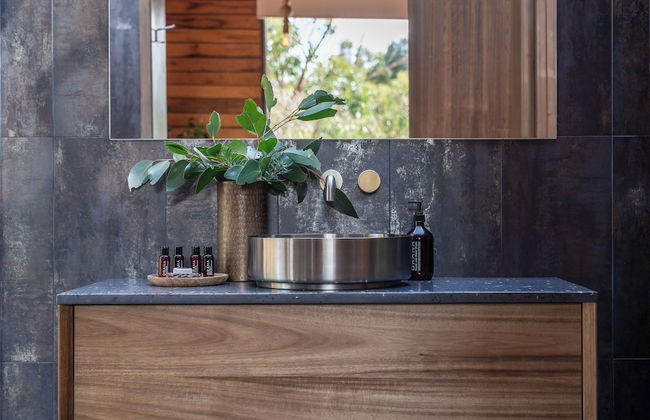 DULC Cabins - Photo 19