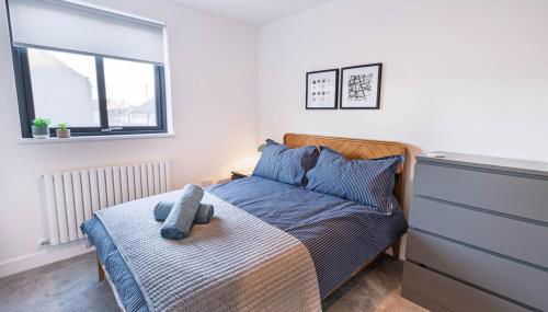 Modern Central Apartment Huntly - Photo 1