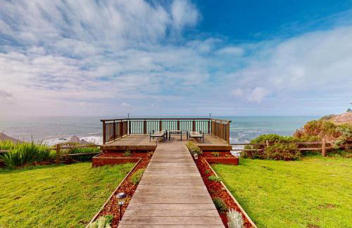 Oceanfront Elk Cottage - Deck Views & 7 Acres - Foto 2