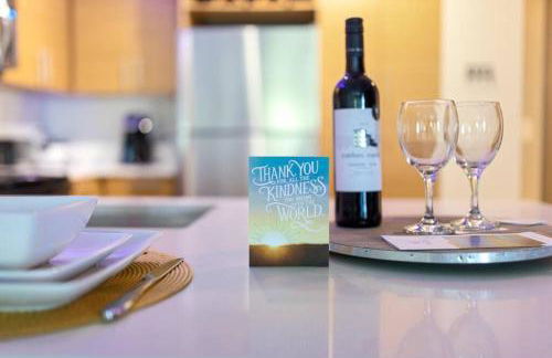 1Br Uptown, Pool, Wine, near Convention Center_311 - Photo 18