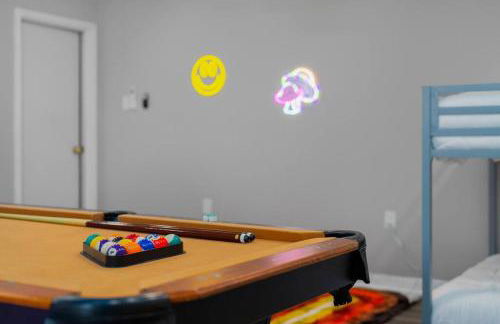 That 70s House -Fun 6 Bedroom W Pool & Game Room - Foto 95