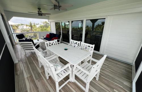 Coconut Castaway - Ocean Views, Walk to Beach, Golf Cart, Club Pool - Photo 28