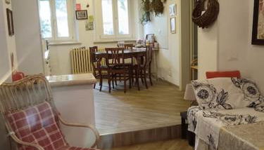 Casa Artemisia lungo il fiume con giardino privato - Foto 2