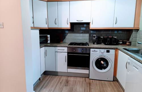 City centre B Apartment, parking, sleeps 6 - Foto 9