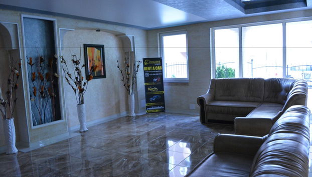 VIP Zone Apartments - Photo 2, Coin salon dans le hall