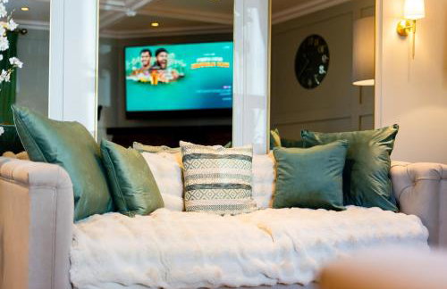 Gorgeous 3 Bedroom, 225 year old cottage - Foto 49