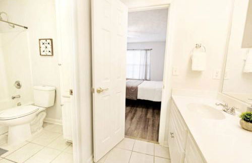 Dwell Proper 2 Bedroom Condo - Foto 4