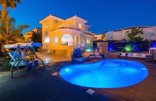 Ciudad Quesada Stunning Heated Pool Private Luxury Villa with Spa Sleeps 14 - Foto 2