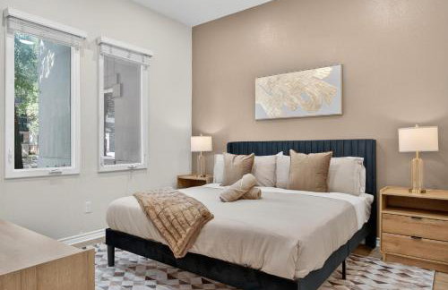 Worldcup Ready Beautifully Furnished One Bedroom Apartment in the Heart of West Village Dallas with Pool and Free Parking - Foto 29