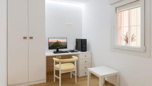 Céntrico Apartamento en Jaén 107 m2 2 baños 4 pax - Foto 2