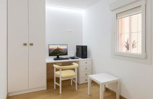 Céntrico Apartamento en Jaén 107 m2 2 baños 4 pax - Foto 2