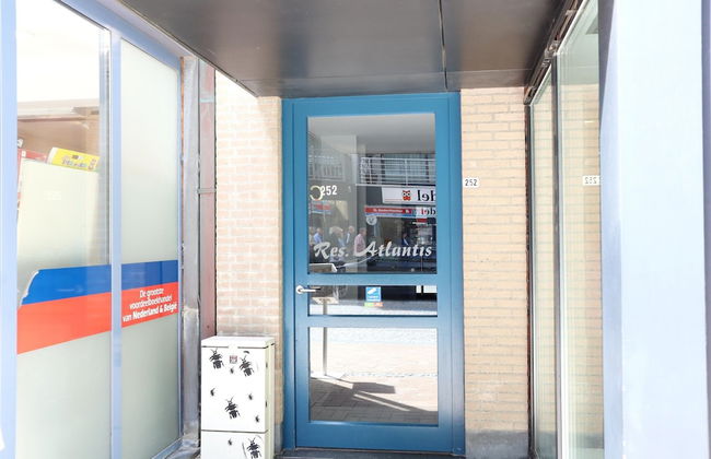 Apartment in Nieuwpoort Near the Beach - Photo 2