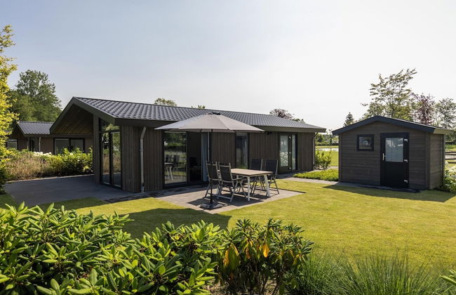 Chalet by Pond in Holiday Park - Photo 30