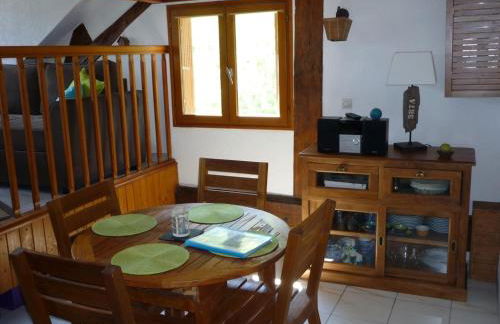 Le Nid du Lac, appartement en duplex au bord du lac d'Annecy, résidence avec plage privée - Foto 6