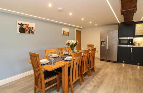 Birkett Barn - Photo 8