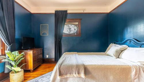 Charming Room in Historic BnB with Parking - Rm 5 - Foto 5