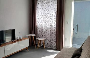 Casa para Temporada - Photo 1