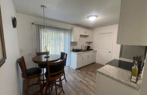 That cute house on Emerald! - Foto 15