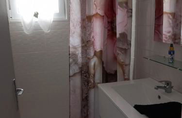 Petite maison avec jardin privé - Photo 17