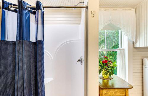 Idyllic Vermont Farmhouse Mtn Views on 200 Acres! - Foto 16