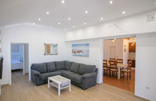 Villa Tina with Private Pool - Foto 10